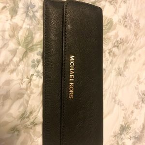 Michaels Kors womans wallet